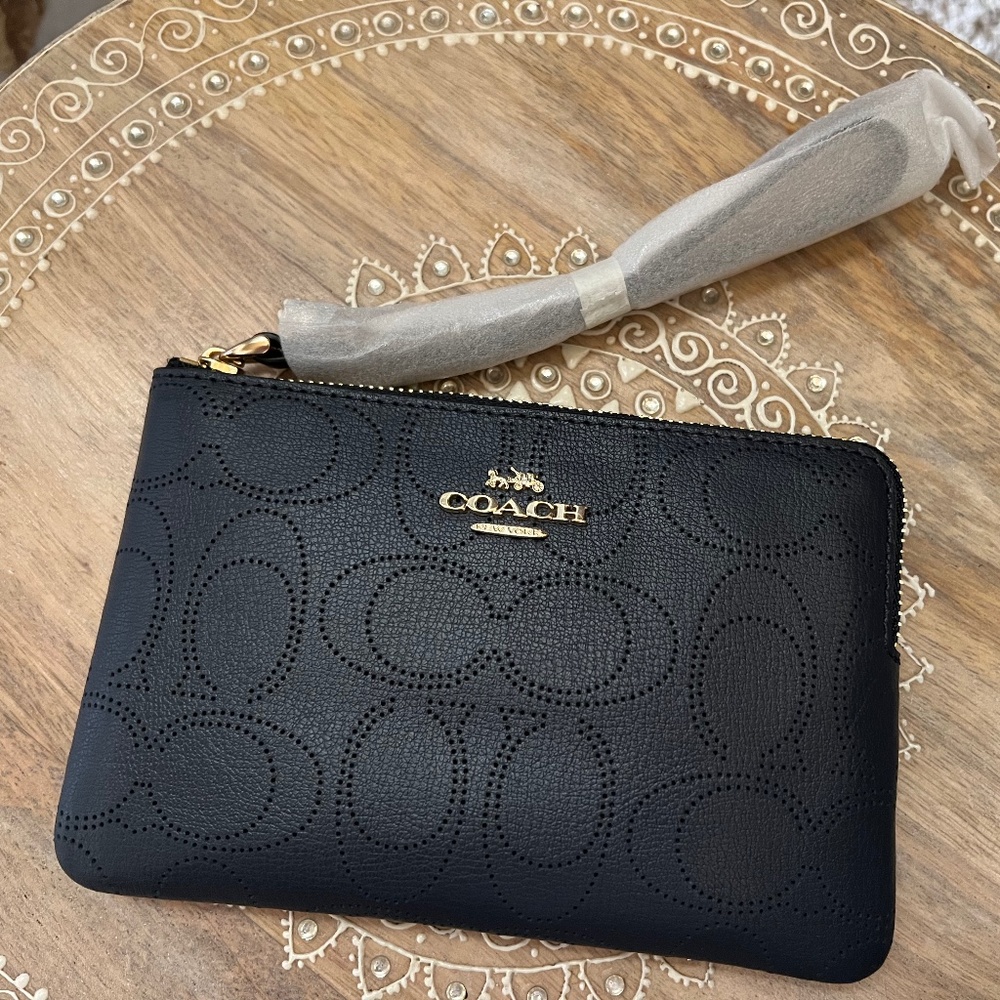 NWT COACH Corner Zip Wristlet In Signature Leather/Midnight Blue